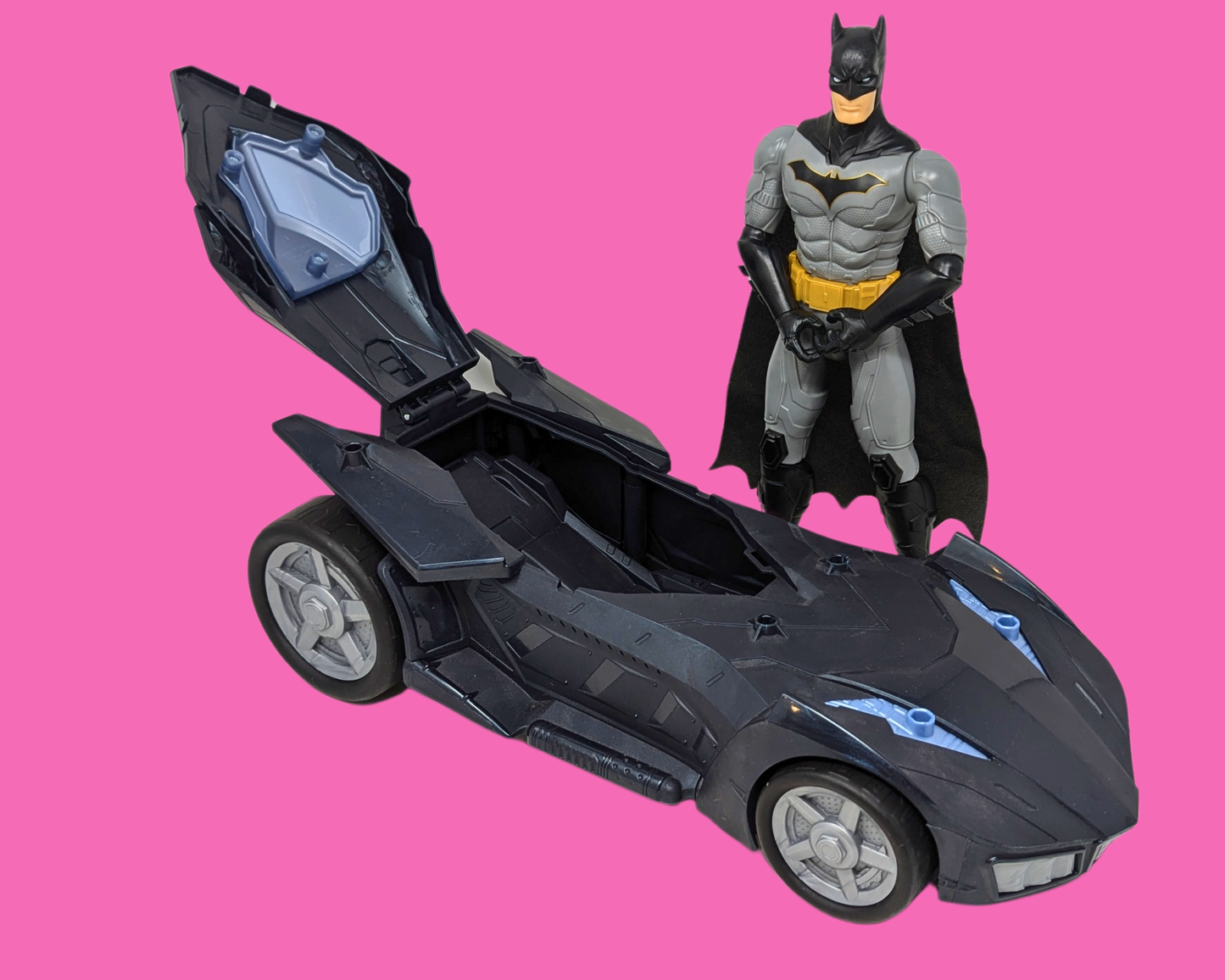 Mattel 2018 Comics Batmobile and Batman Toy