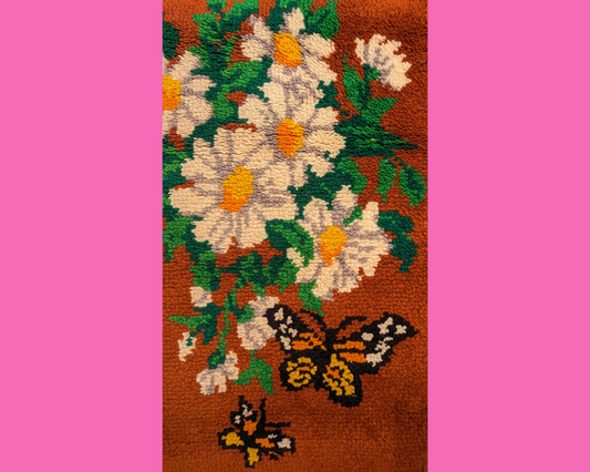 Vintage 1980's Daisies and Butterflies Rug