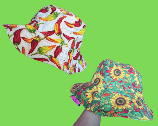 Chapeaux de seau fabriqués sur commande fabriqués à partir de tissus vintage et de chutes de draps pour adolescents/adultes