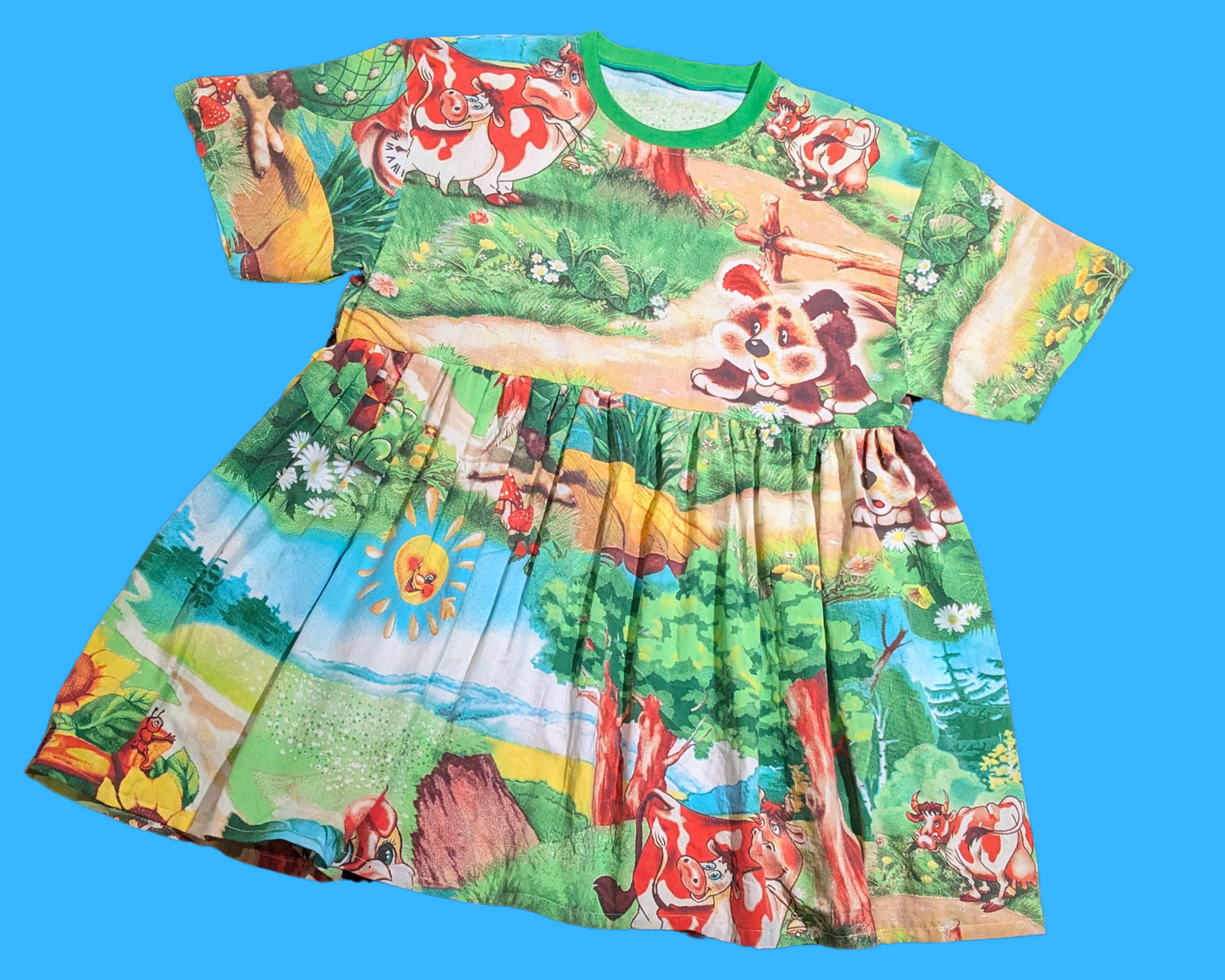 Handmade, Upcycled Vintage 1990's Farm Animals Bedsheet T-Shirt Dress Fits Size S-M-L-XL