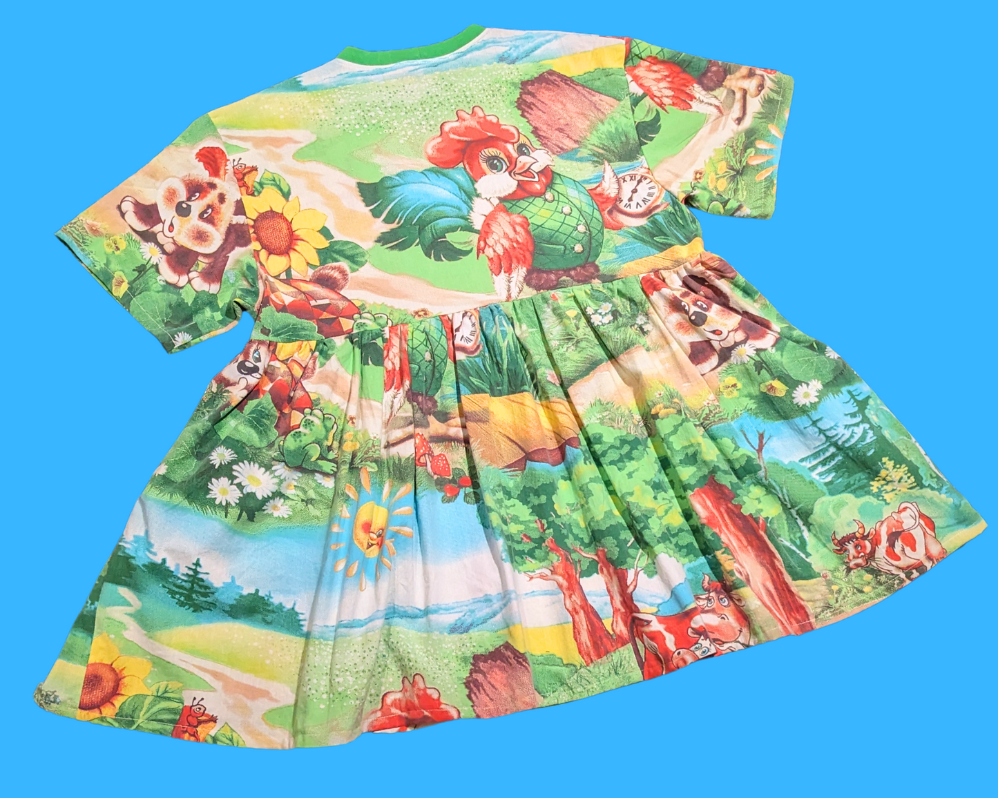 Handmade, Upcycled Vintage 1990's Farm Animals Bedsheet T-Shirt Dress Fits Size S-M-L-XL