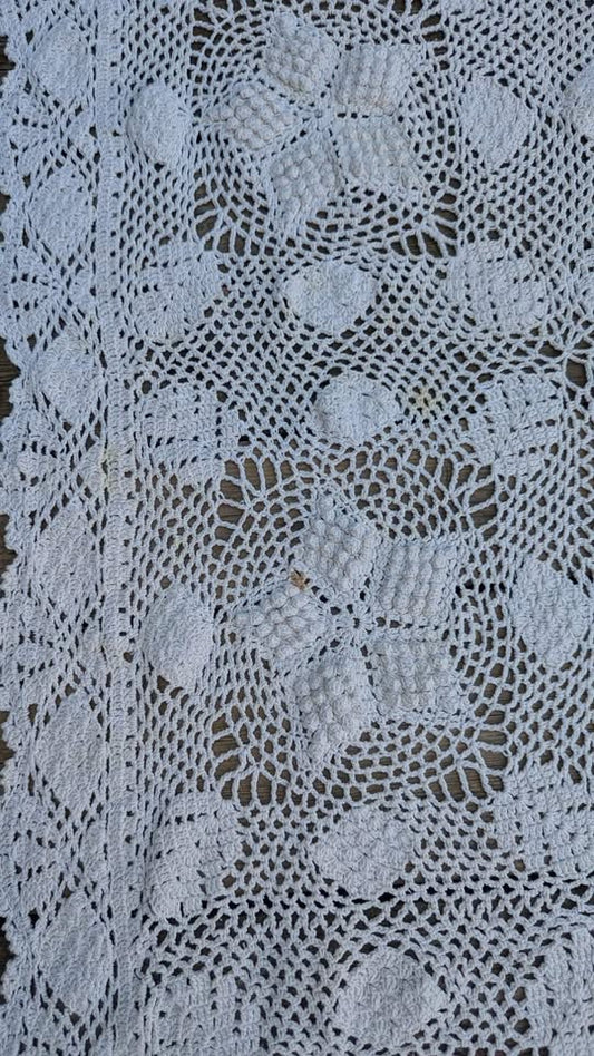 Vintage 1990's Lace Tablecloth