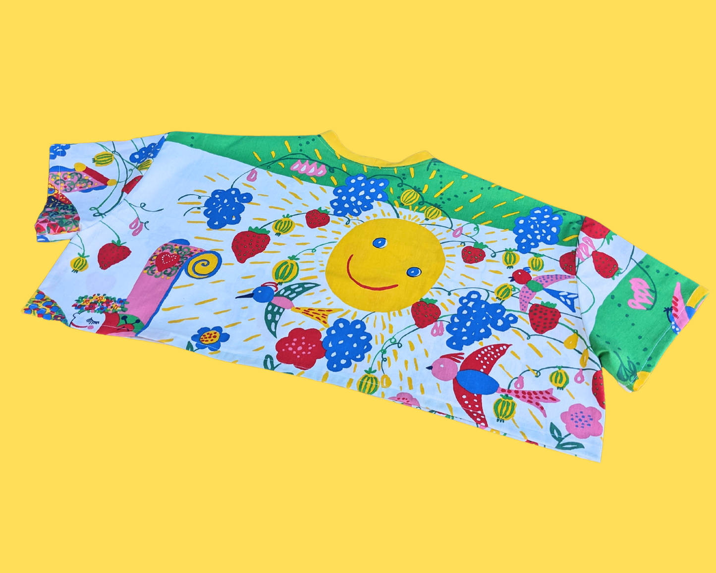 Handmade, Upcycled Fruits and Sunshine Patterned Bedsheet Crop Top Size 2XL