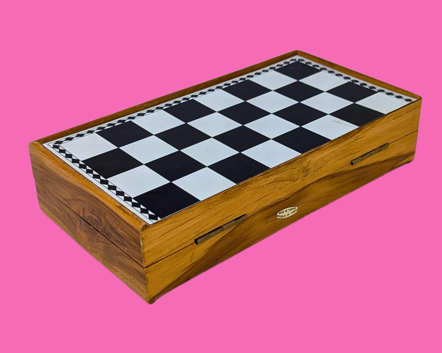 Vintage 1990's Portable Chess Game