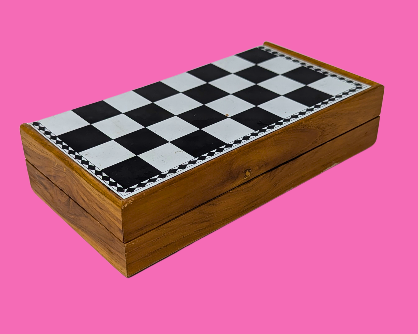 Vintage 1990's Portable Chess Game