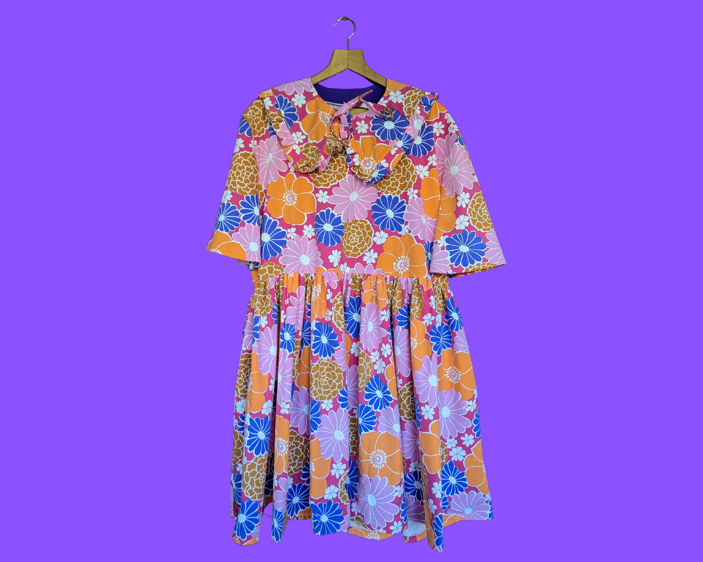 Handmade, Upcycled Vintage 1960's Pink, Purple and Orange Floral Bedsheet Dress with Matching Detachable Collar Size 3XL