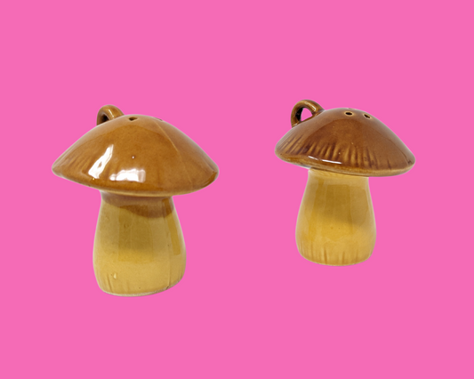 Vintage 1970's Mushrooms Salt and Pepper Shakers Made in Japan