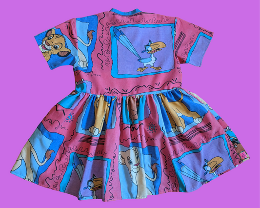 Fait à la main, upcycled The Lion King Bedsheet T-Shirt Dress Fits SML-XL