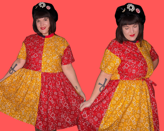 Fait à la main, Upcycled Mix-Matched Paisley jaune et rouge, robe t-shirt en tissu de style bandana Convient SML-XL