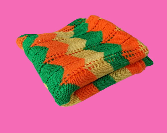 Couverture au crochet en laine verte, orange et jaune vintage des années 1970