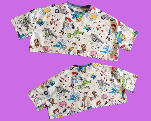 Fait à la main, Upcycled Toy Story 4 Drap de lit Crop Top Taille XS