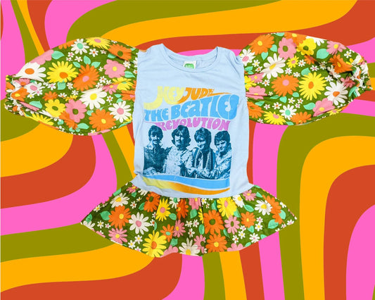 Fait à la main, Upcycled The Beatles, Magical Mystery Tour, T-Shirt/Blouse Taille S